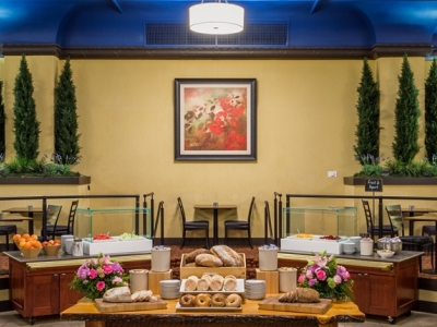 breakfast room - hotel embassy suites portland downtown - portland, oregon, united states of america
