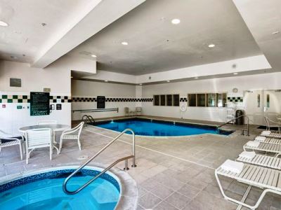 indoor pool - hotel hilton garden inn portland airport - portland, oregon, united states of america