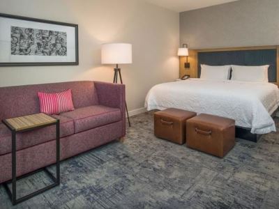 bedroom - hotel hampton inn and suites pearl district - portland, oregon, united states of america