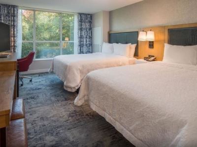 bedroom 3 - hotel hampton inn and suites pearl district - portland, oregon, united states of america