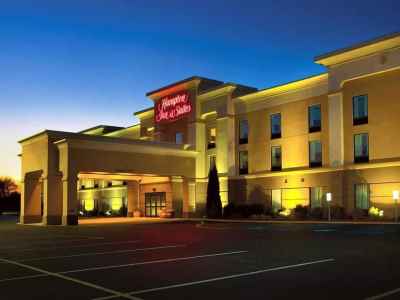 exterior view 1 - hotel hampton inn and suites lamar - mill hall, united states of america