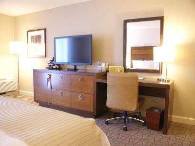 bedroom 4 - hotel doubletree pittsburgh - green tree - pittsburgh, united states of america