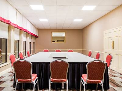 conference room - hotel wyndham garden pittsburgh airport - pittsburgh, united states of america