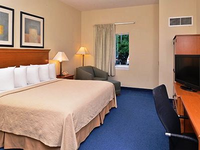 bedroom - hotel days inn by wyndham penn state - state college, united states of america