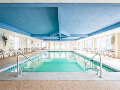 indoor pool - hotel hampton inn south kingstown-newport area - south kingstown, united states of america