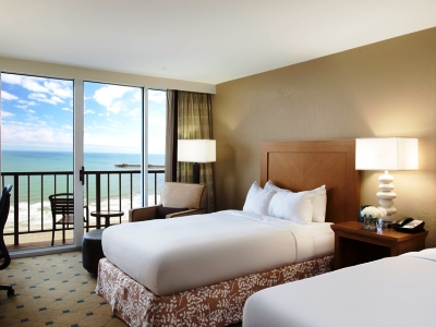 bedroom 1 - hotel hilton myrtle beach resort - myrtle beach, united states of america