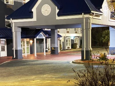 exterior view - hotel baymont by wyndham sumter - sumter, united states of america