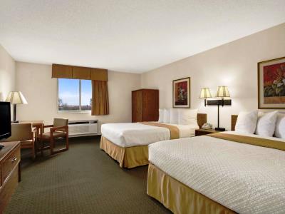 bedroom 1 - hotel days inn by wyndham rapid city - rapid city, united states of america