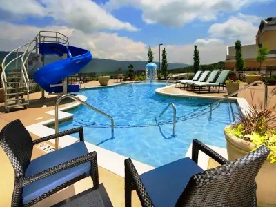 outdoor pool - hotel hampton inn west / lookout mountain - chattanooga, united states of america