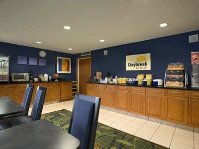 breakfast room - hotel days inn by wyndham hamilton place - chattanooga, united states of america