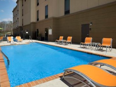 outdoor pool - hotel hampton inn lenoir city - lenoir city, united states of america