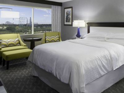 standard bedroom - hotel sheraton arlington - arlington, texas, united states of america