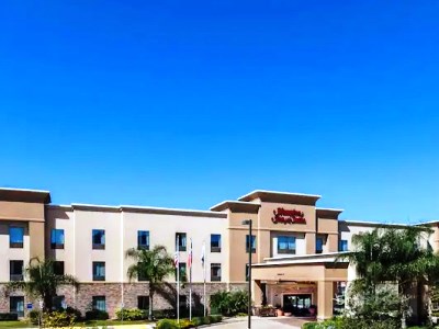 exterior view - hotel hampton inn and suites lake jackson - clute, united states of america
