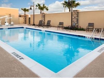 outdoor pool - hotel hampton inn and suites corpus christi - corpus christi, united states of america