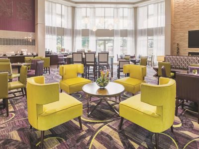 lobby - hotel la quinta inn n suites by wyndham north - fort worth, united states of america