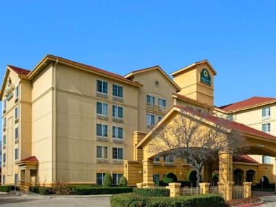 exterior view - hotel la quinta inn ste dfw apt south / irving - irving, united states of america