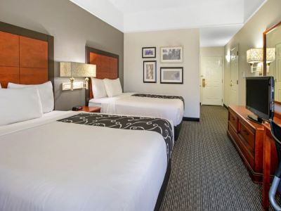 bedroom 1 - hotel la quinta inn ste dfw apt south / irving - irving, united states of america