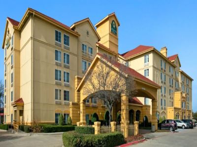 exterior view 1 - hotel la quinta inn ste dfw apt south / irving - irving, united states of america