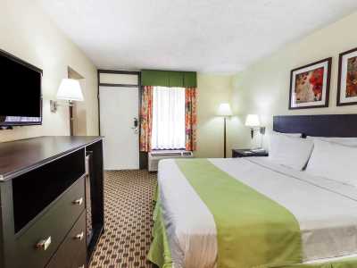bedroom - hotel days inn wyndham grapevine dfw apt north - irving, united states of america