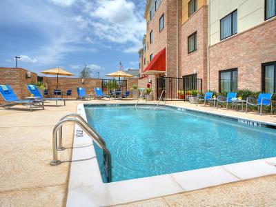 outdoor pool 1 - hotel towneplace suites dallas lewisville - lewisville, united states of america