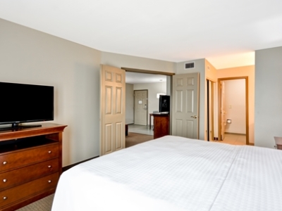 bedroom 6 - hotel homewood suites dallas lewisville - lewisville, united states of america