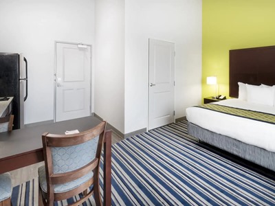 bedroom - hotel hawthorn suites by wyndham midland - midland, texas, united states of america