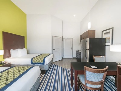 bedroom 2 - hotel hawthorn suites by wyndham midland - midland, texas, united states of america
