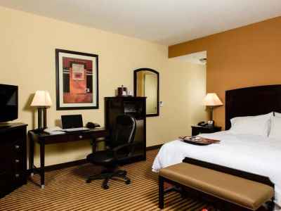 bedroom 2 - hotel hampton inn and suites port arthur - port arthur, united states of america