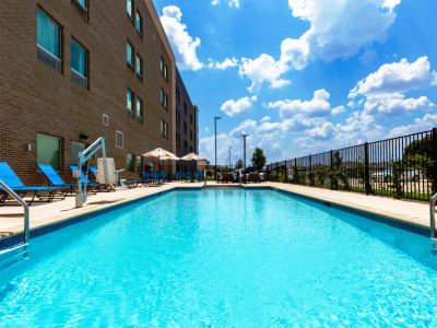 outdoor pool - hotel la quinta inn and suites round rock east - round rock, united states of america