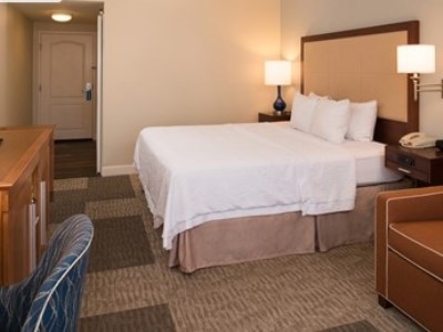 bedroom 3 - hotel hampton inn and suites schertz - schertz, united states of america