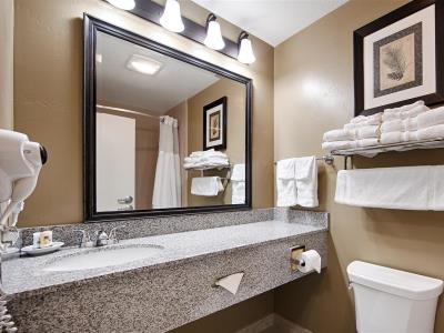 bathroom - hotel best western plus layton park - layton, united states of america
