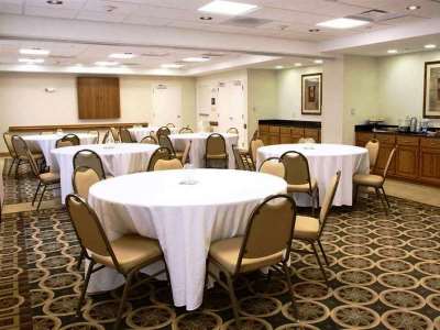 conference room - hotel hampton inn ste chesapeake - square mall - chesapeake, united states of america