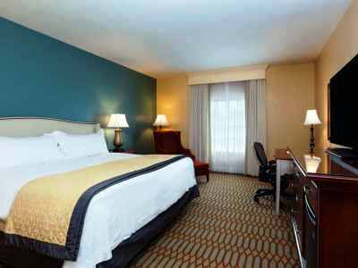 bedroom - hotel virginia crossings htl n conference ctr - glen allen, united states of america