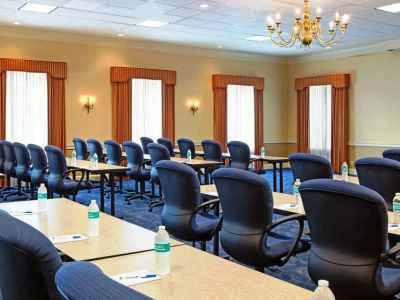 conference room - hotel virginia crossings htl n conference ctr - glen allen, united states of america