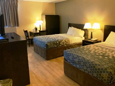 bedroom - hotel days inn by wyndham harrisonburg - harrisonburg, united states of america