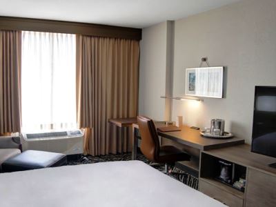 bedroom 1 - hotel doubletree by hilton harrisonburg - harrisonburg, united states of america