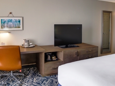 bedroom 2 - hotel doubletree by hilton harrisonburg - harrisonburg, united states of america
