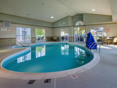 indoor pool - hotel best western plus inn at valley view - roanoke, virginia, united states of america