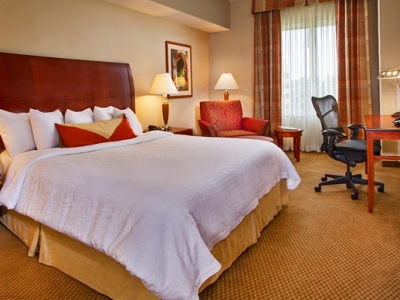 bedroom - hotel hilton garden inn tysons corner - vienna, virginia, united states of america