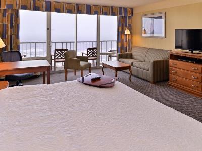 bedroom - hotel hampton inn oceanfront north - virginia beach, united states of america