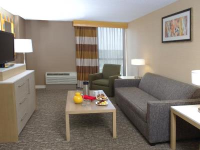 bedroom 1 - hotel doubletree by hilton virginia beach - virginia beach, united states of america