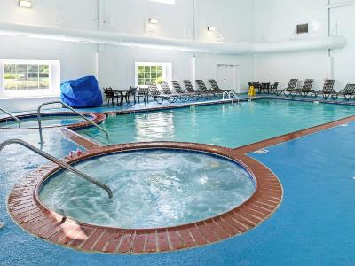 indoor pool - hotel hilton vacation club historic powhatan - williamsburg, virginia, united states of america