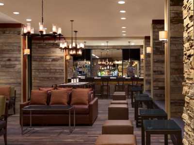 bar - hotel hilton burlington lake champlain - burlington, vermont, united states of america