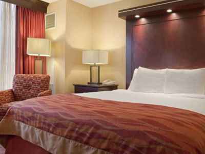 bedroom - hotel hilton burlington lake champlain - burlington, vermont, united states of america