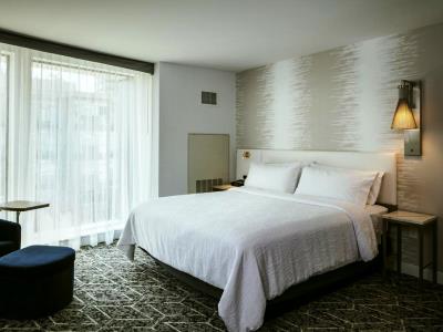 bedroom 5 - hotel hilton garden inn seattle bellevue dtwn - bellevue, washington, united states of america