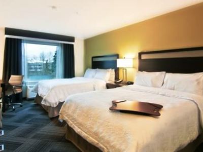 bedroom - hotel hampton inn suites bellevue downtown - bellevue, washington, united states of america
