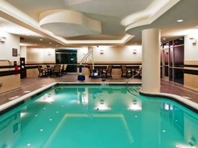 indoor pool - hotel hampton inn suites bellevue downtown - bellevue, washington, united states of america