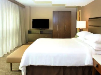 bedroom 1 - hotel embassy suites seattle north lynnwood - lynnwood, united states of america