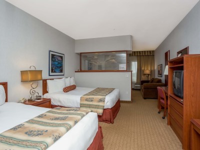 bedroom 1 - hotel shilo inns ocean shores - ocean shores, united states of america