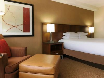 bedroom - hotel doubletree spokane city center - spokane, united states of america